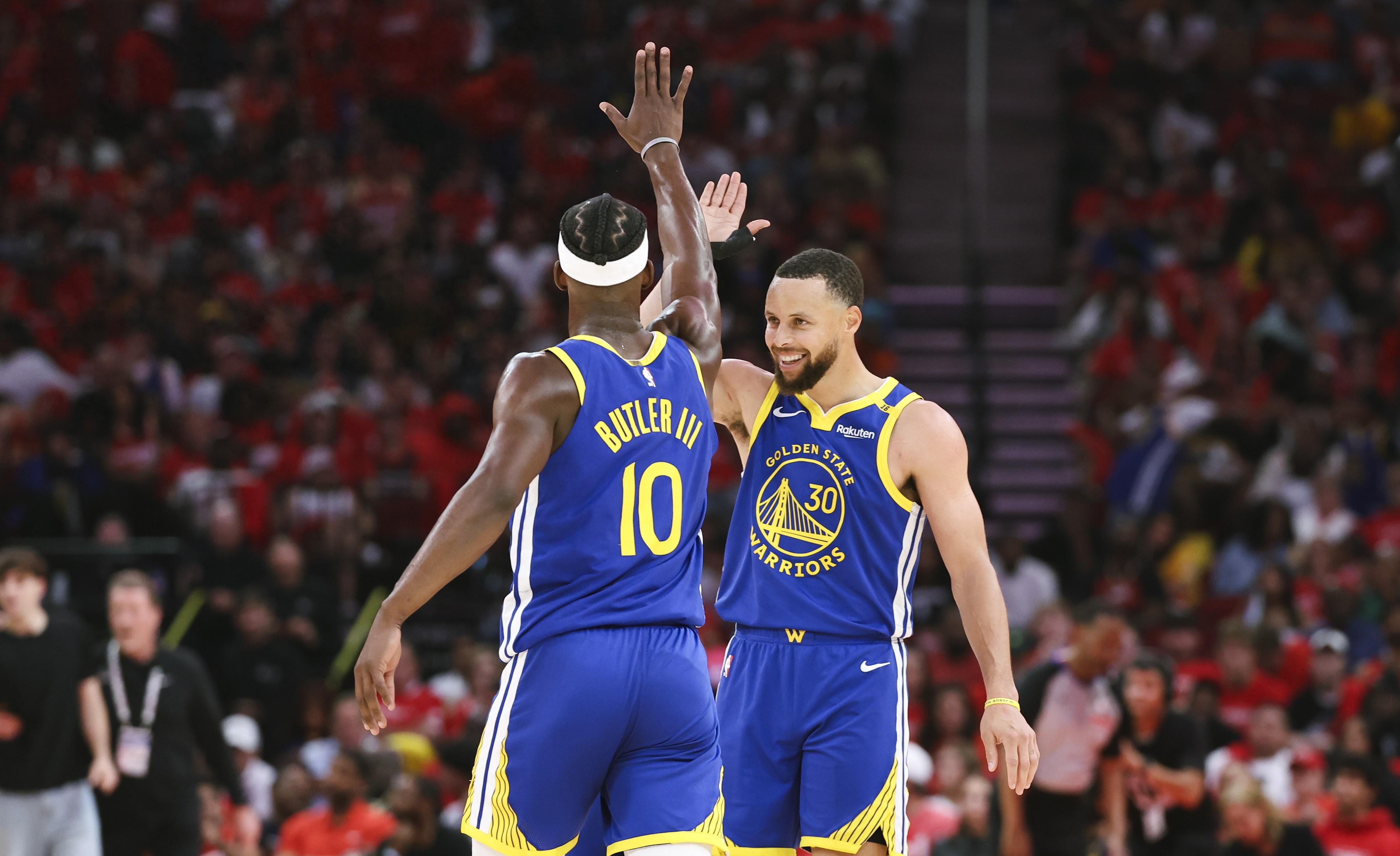 开云直播-包含里程碑夜金州勇士手感冰凉，全明星赛加时末段刷纪录，悬念犹存，身体对抗强度拉满的词条